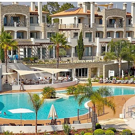 Pine Hills Hotell